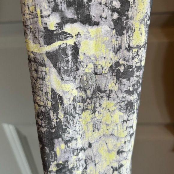 Lululemon Wunder Train High-Rise Tight Leggings 28" Cinder Grain Smoked Spruce - Picture 4 of 6